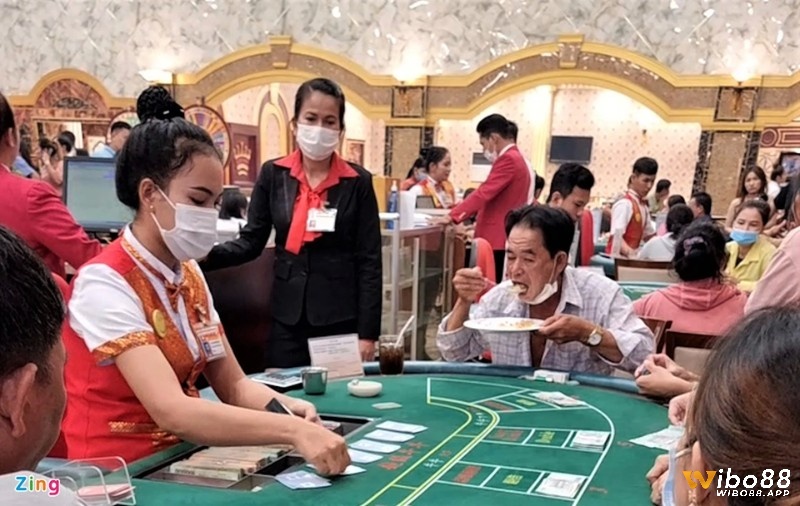 Các Dealer tại casino Hải Phòng trẻ đẹp có đôi mắt tinh tường
