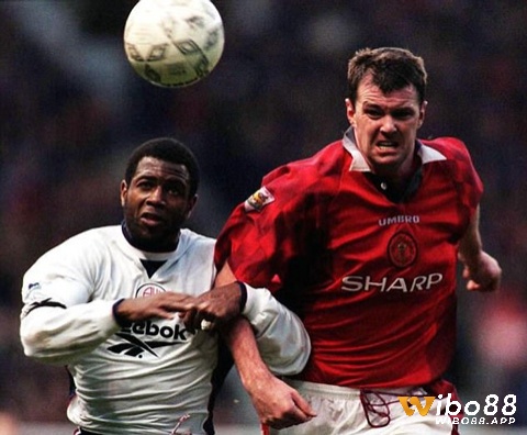 Gary Andrew Pallister là trung vệ hay nhất Manchester United được mua với giá 2,3 triệu bảng từ Middlesbrough