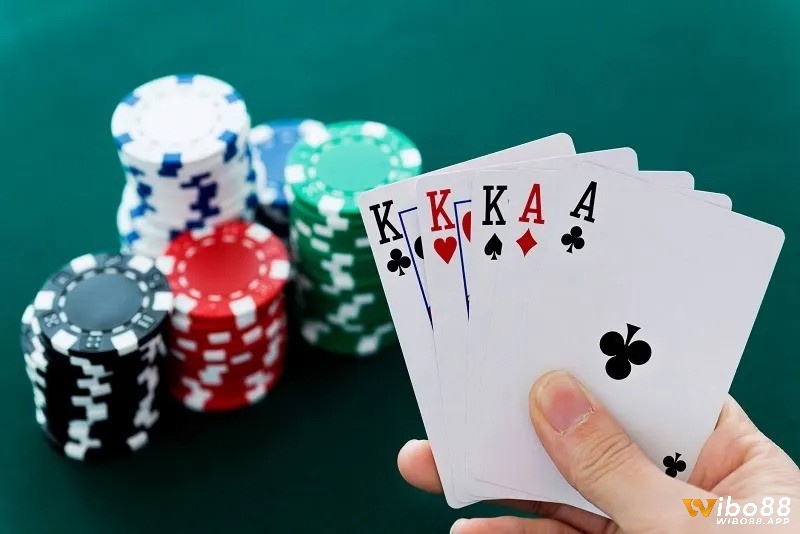 Cù lũ ( Sám K - Đôi A) trong luật chơi bài poker