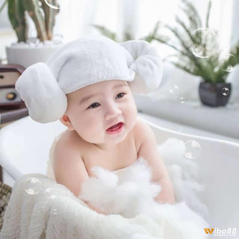 Chiêm bao thấy bé gái khóc là điềm báo về sự thay đổi tích cực sắp diễn ra 