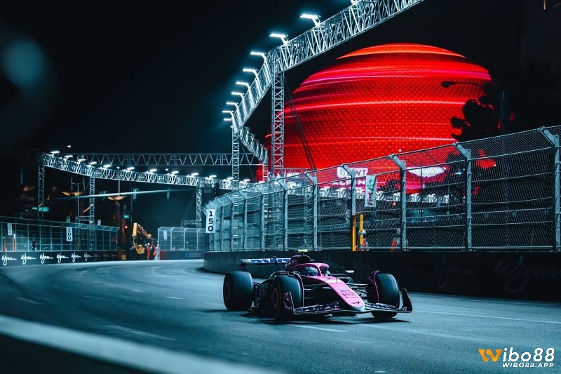 Các chế độ chơi từ Braking Point 2, Career đến F1 World phong phú và đa dạng