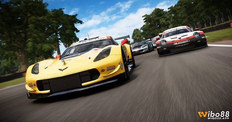 Xe trông bụi bặm, chất đua, tạo cảm giác “lăn ra là chiến”