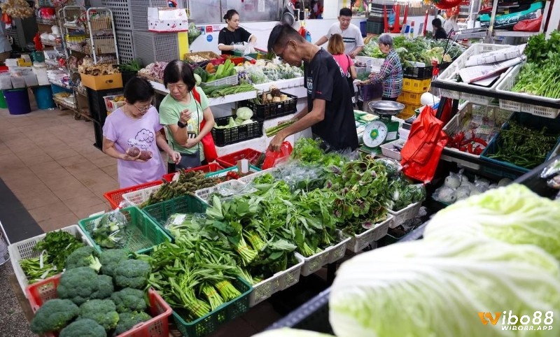 Thấy đi chợ cùng người lạ cảnh báo bạn không nên để bị chi phối 