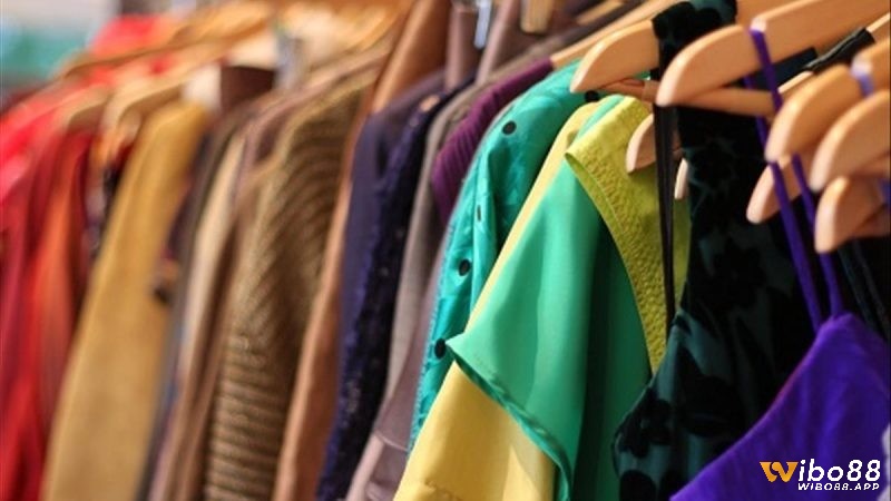 Khám phá ngay một số giấc mơ khác về quần áo để hiểu rõ từng điềm báo