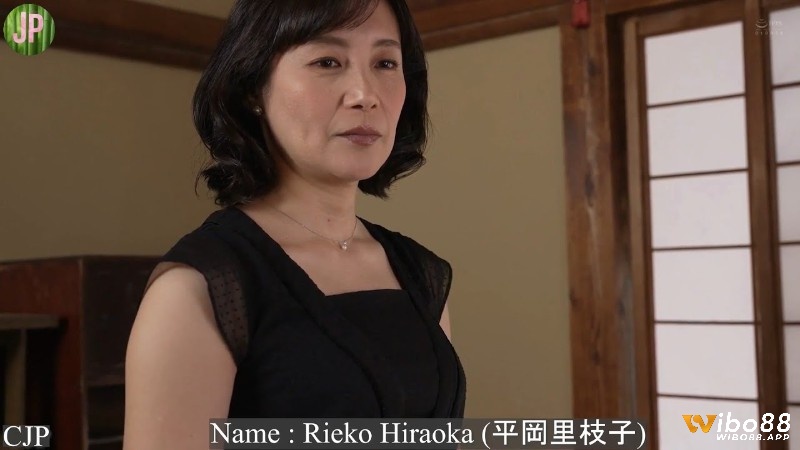 Hiraoka là một diễn viên JAV nổi tiếng với nhan sắc xinh đẹp trưởng thành và mặn mà của mình